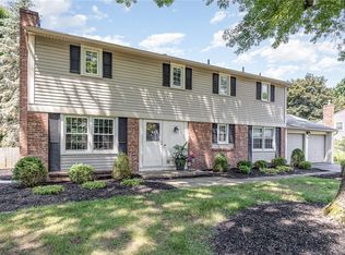 578 Bending Bough Dr, Webster, NY 14580