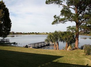 40622 Long Island Dr, Umatilla, FL 32784