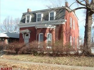 626 S 6th St, Saint Charles, MO 63301