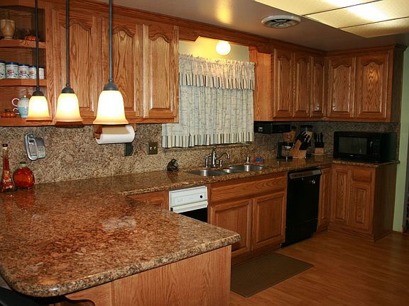 Grainite Counters and Back Splashes