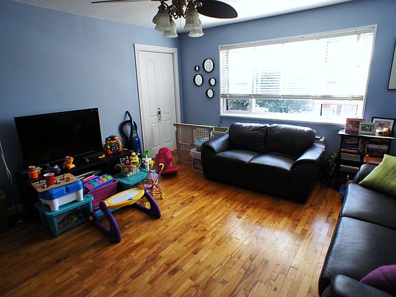 2nd image of 8979 15th Ave #2B