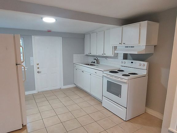 2nd image of 4314 Skyline Dr