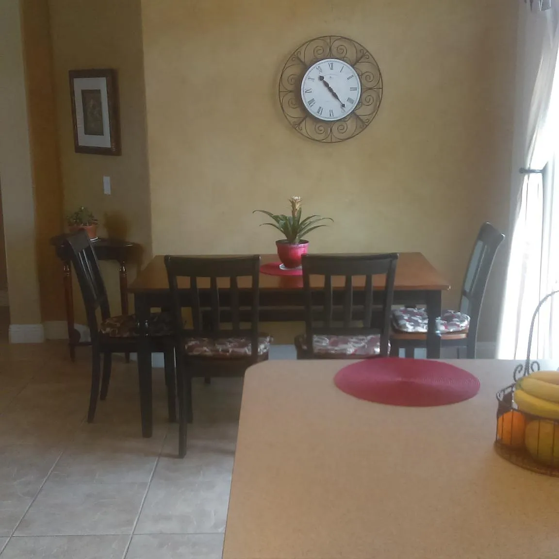 3 bed, 1256 sqft, $2,000 — Photo 3