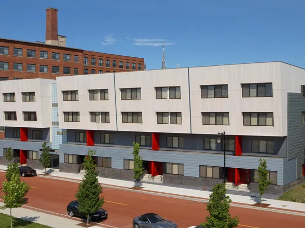 Metropolitan Park Apartments, 350 Ionia Ave SW APT 401, Grand Rapids, MI 49503