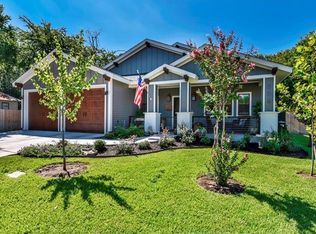 608 W 10th St, Georgetown, TX 78626