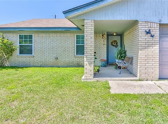 4th image of 1701 Moonlight Dr
