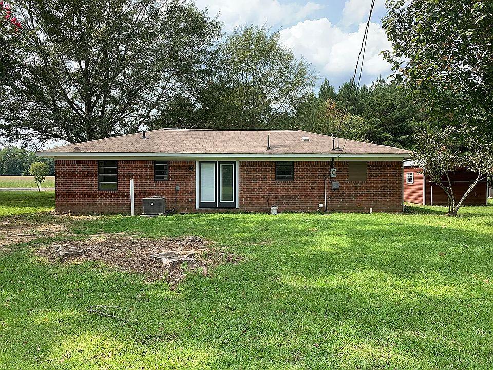 2nd image of 60016 Doster Rd