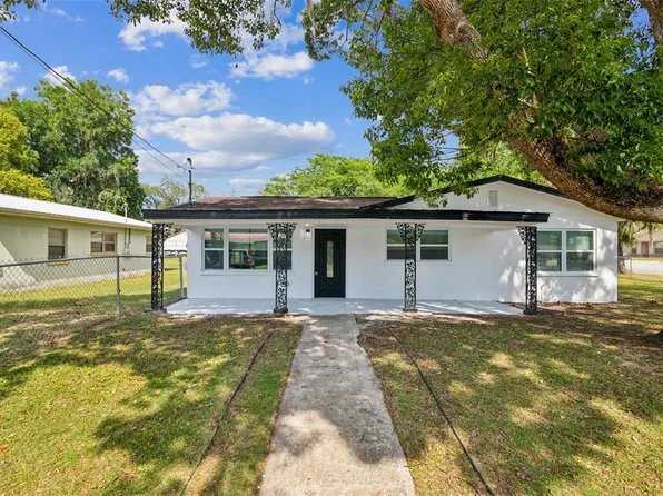 301 N Adams St, Bushnell, FL 33513