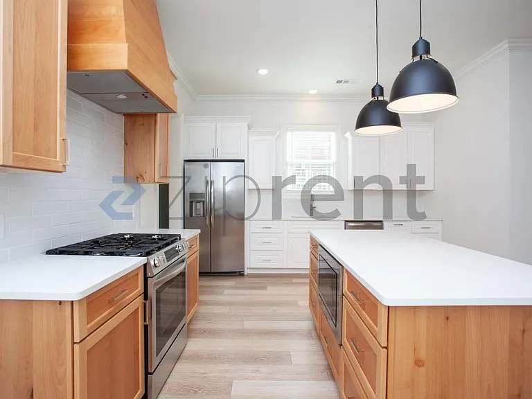 139 W Deaderick St — Photo 9