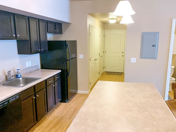 Lodgepole Creek Apartments