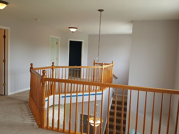 3rd image of 2852 Lundquist Dr