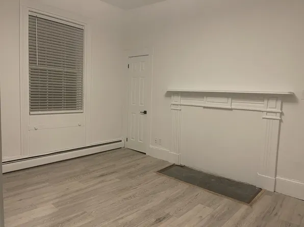 17 7th St, New Bedford, MA