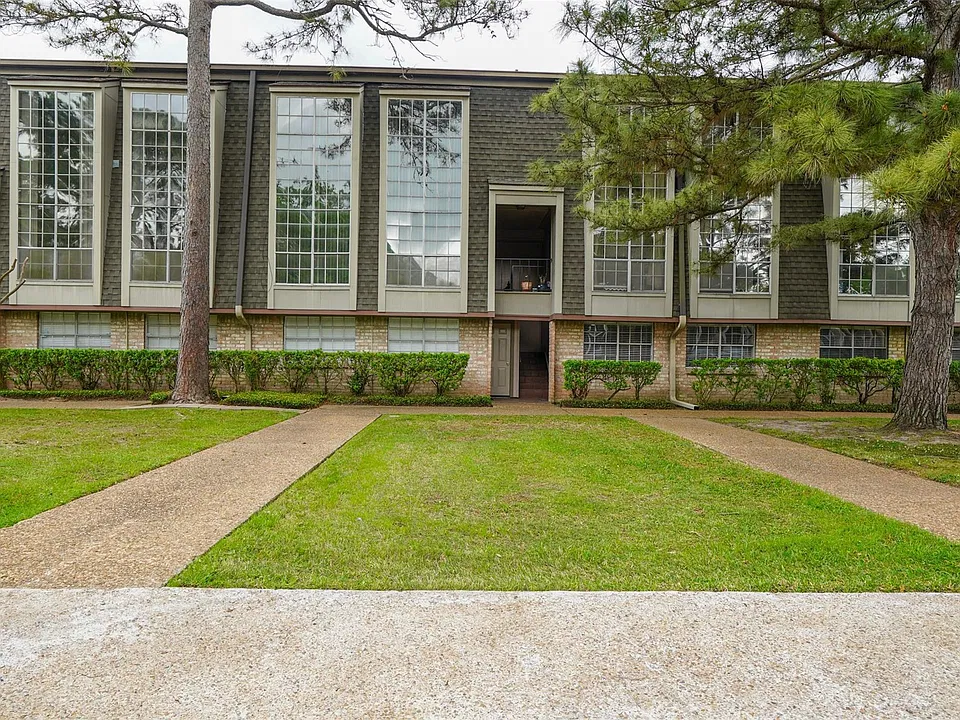 12633 Memorial Dr #77