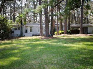 3911 Pinewood Dr, Jackson, MS 39211