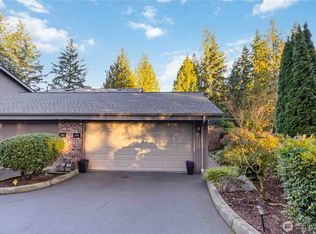 112 141st Pl NE #10B, Bellevue, WA