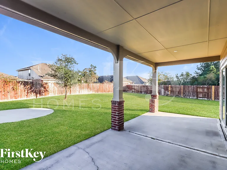 16302 Stable Manor Ln — Photo 14