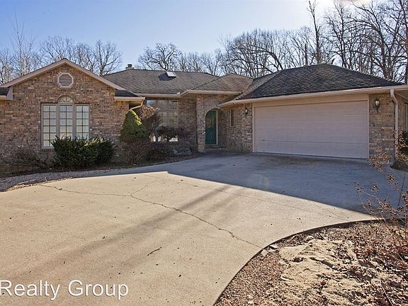 2nd image of 30 Kintyre Ln
