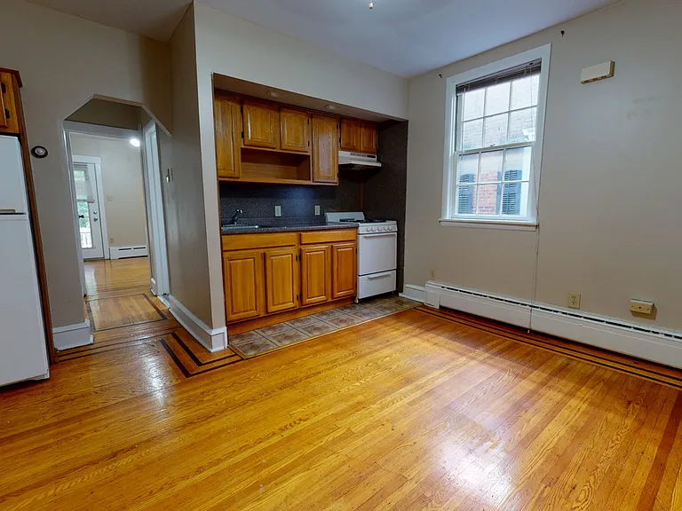 413 Pine St — Photo 13