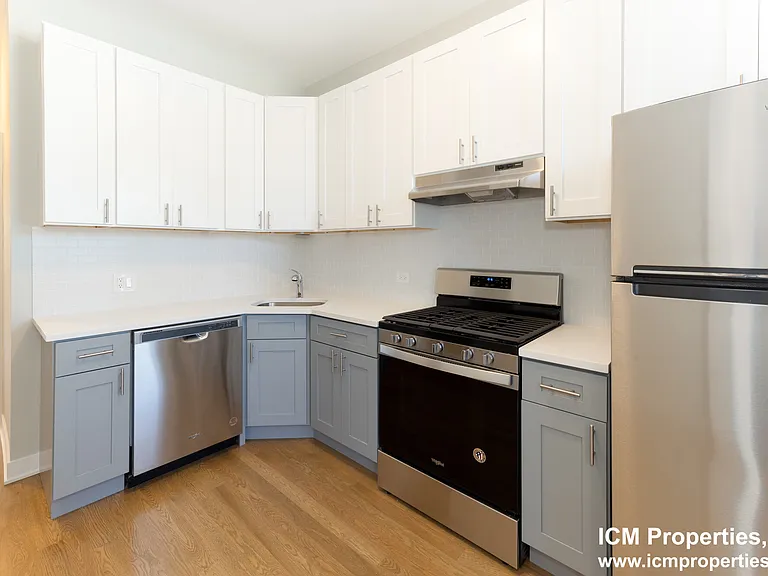 3616 N Paulina St #1 — Photo 2