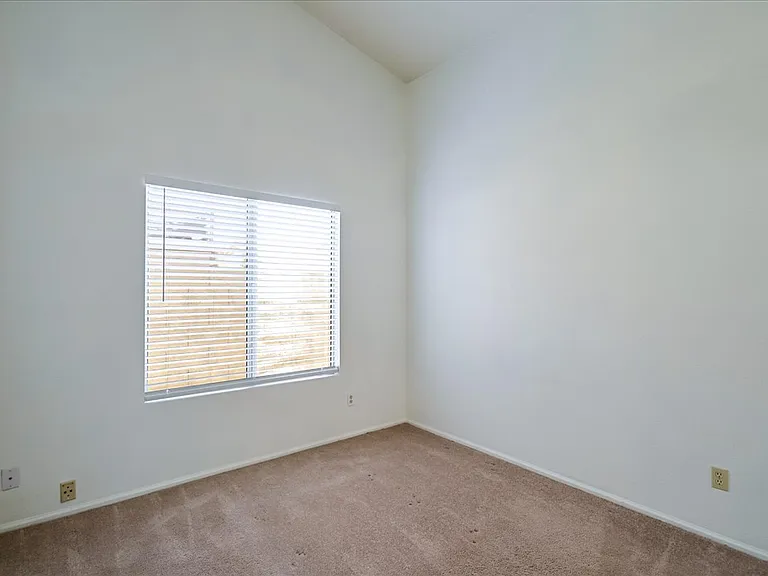 19324 N 75th Dr — Photo 18