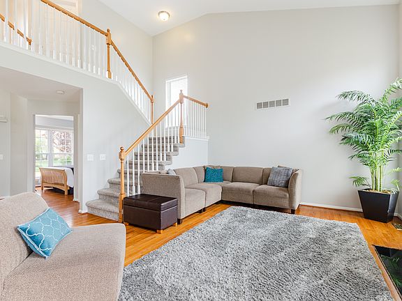 4th image of 43836 N Timberview Dr