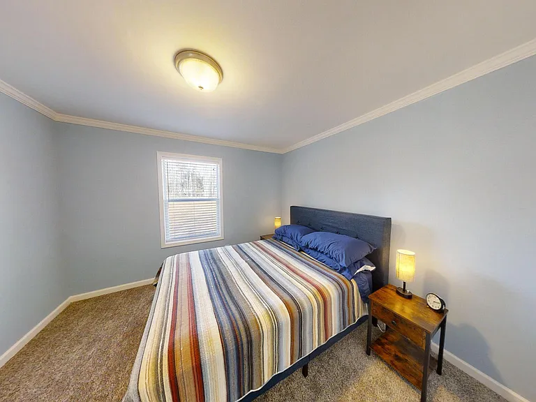 690 Hemlock Loop — Photo 7