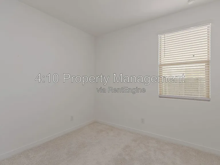 2222 E Palmdale Ln — Photo 30