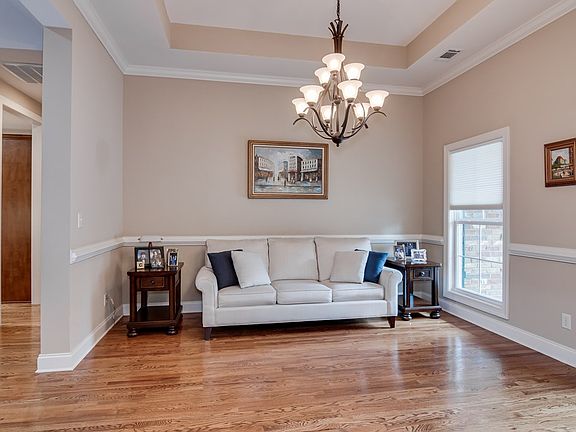 5th image of 164 Glen Haven Cir