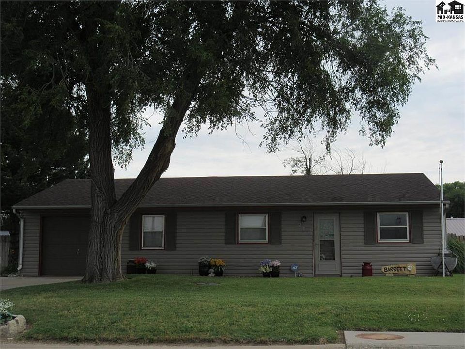 1st image of 204 S Walnut St