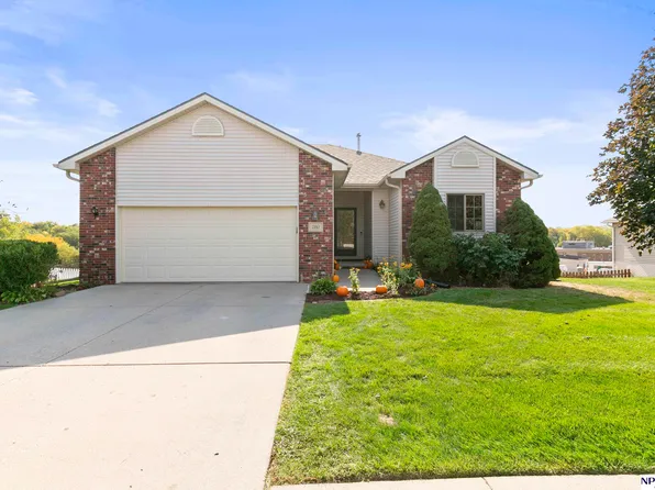 2161 Crestridge Dr, Blair, NE 68008