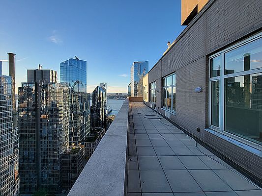 1st image of 229 W 60th St APT 10