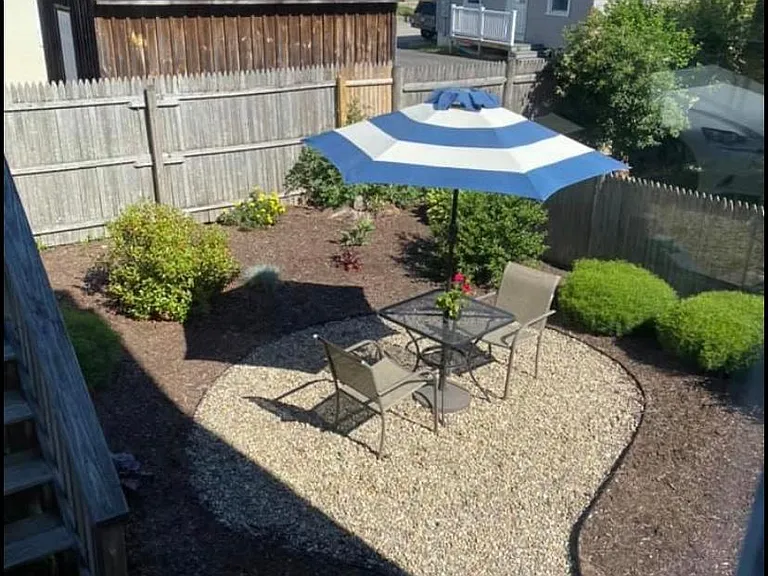 8 Pleasant St #B — Photo 9