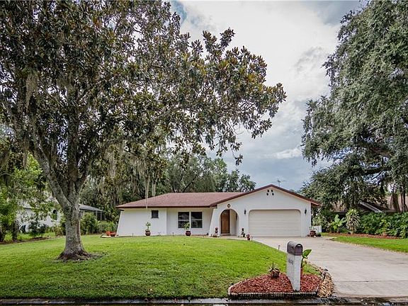 3rd image of 1608 Regal Oak Dr
