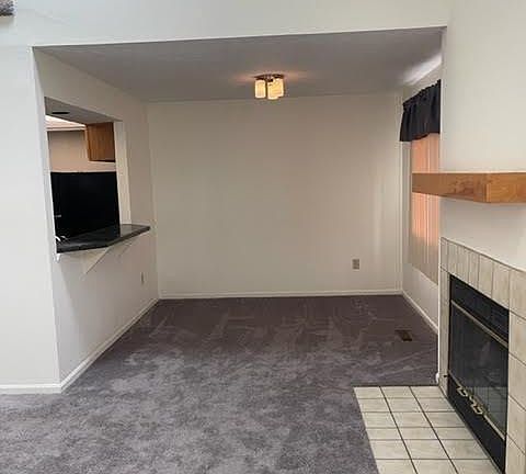 4th image of 1194 Bay Harbour Cir