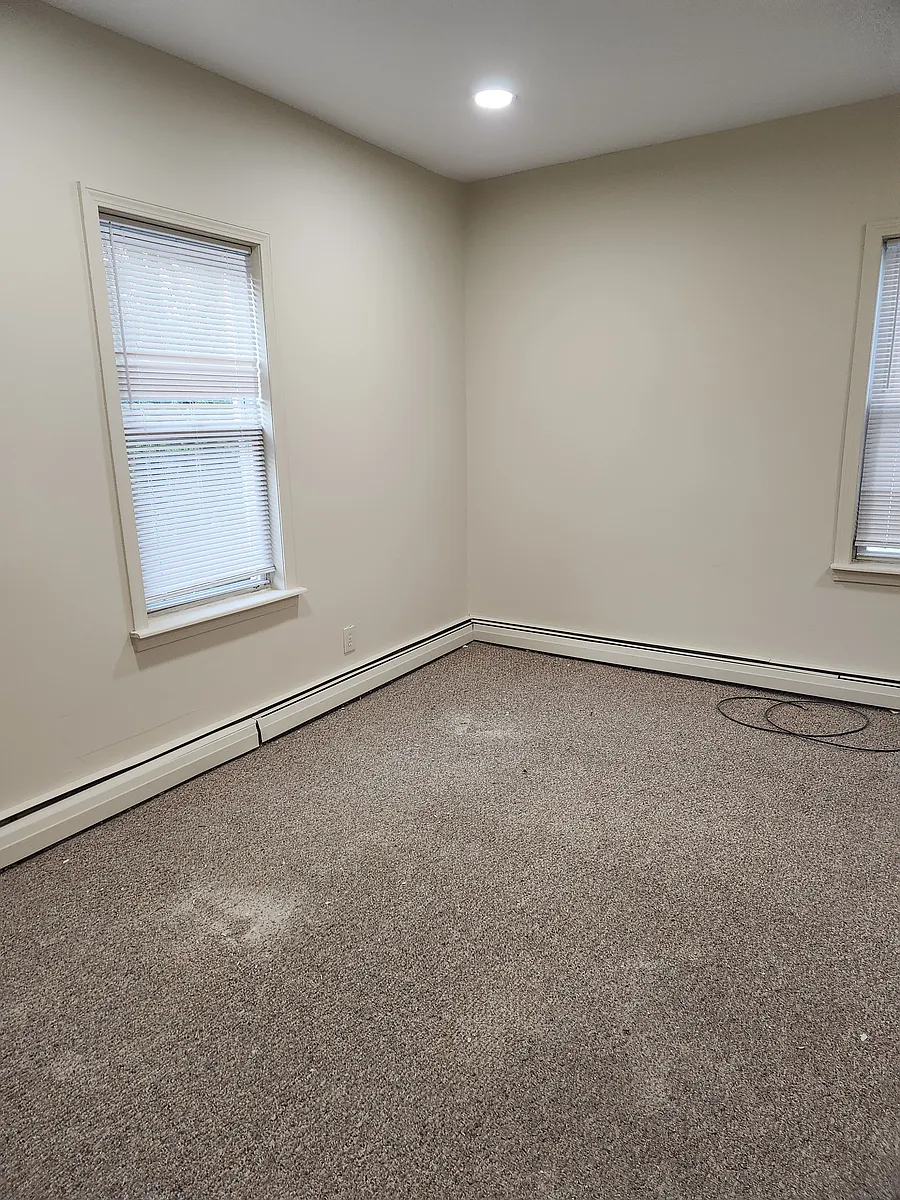 Building Photo - 171 Smith St #D