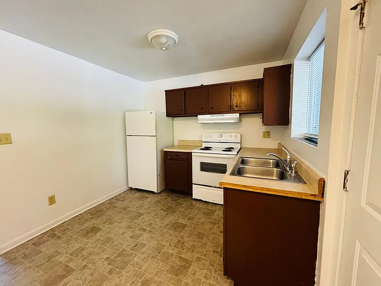 109 Northview Dr #13 — Photo 10