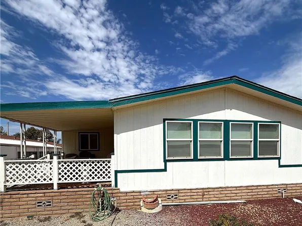 1378 Bishop Dr, Hemet, CA 92545