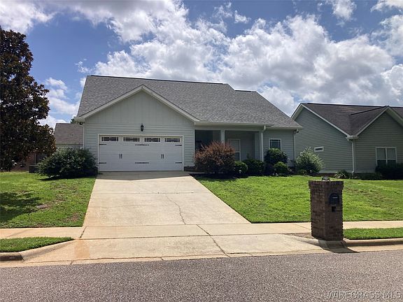 2nd image of 211 Savannah Dr