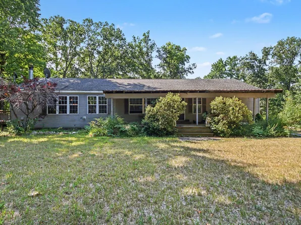 6266 E Hungerford Lake Dr, Big Rapids, MI 49307