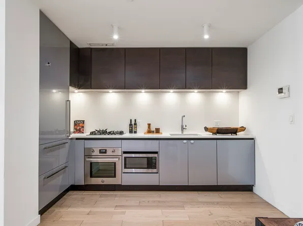 540 West 49th Street image 5 of 10