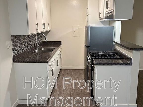 4th image of 1322 Stanford St #5