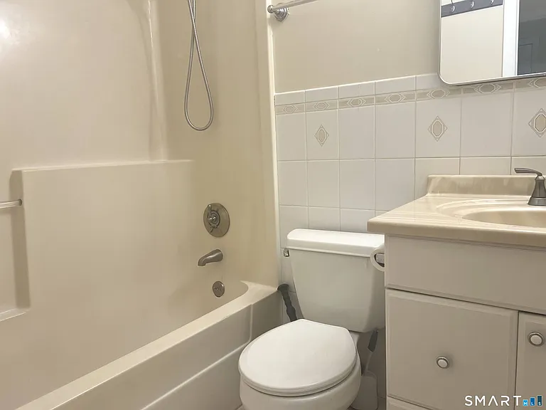 37 Greenwich Ave #2-6 — Photo 23