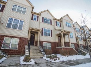 211 Wildflower St, Des Plaines, IL 60016