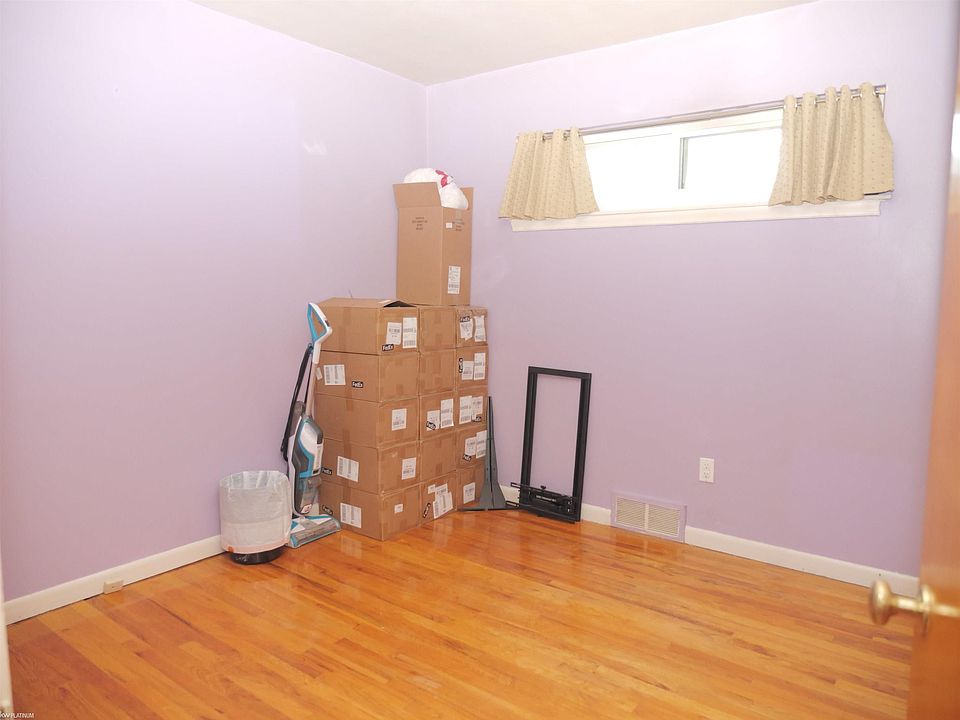 18255 Hilton Dr, photo 10