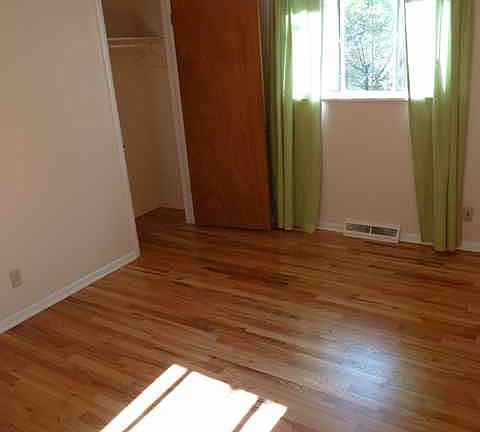 Room 2 - $800