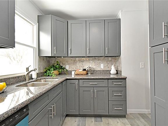 5th image of 14 Lee St
