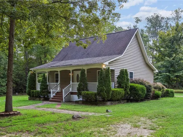 12375 Dogwood Trl, Gloucester, VA 23061