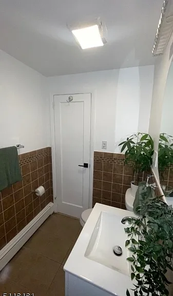 749 Linden Ave — Photo 8