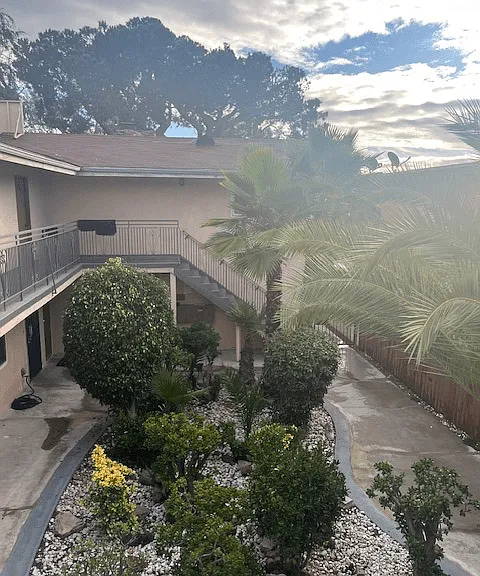 805 S. Flower St. — Photo 3