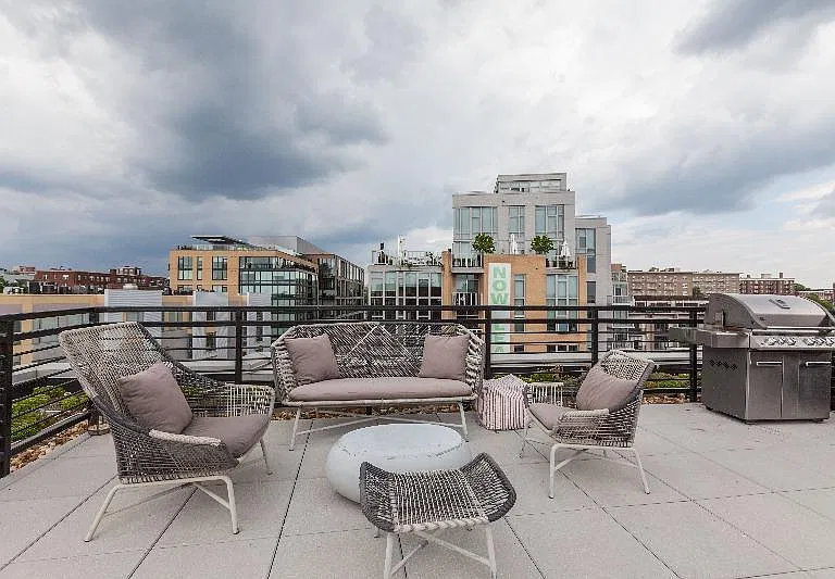 1350 Florida Ave NW — Photo 4